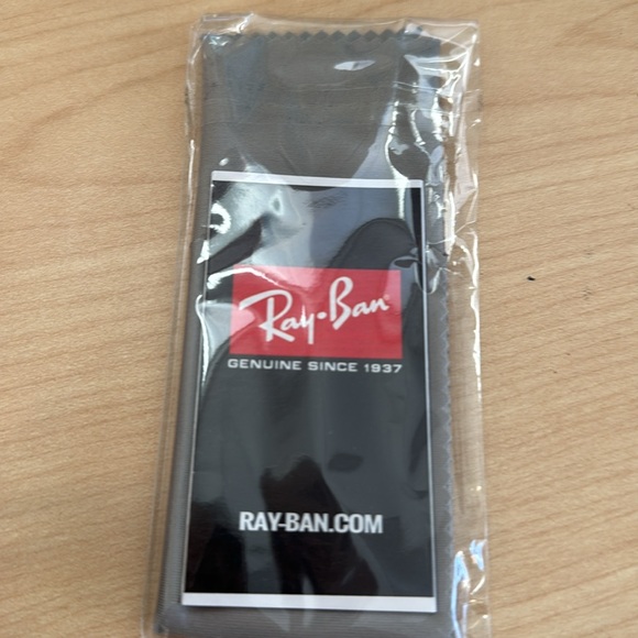 NWT Ray Ban Wayfarers, tortoise and gradient brown - Picture 7 of 7